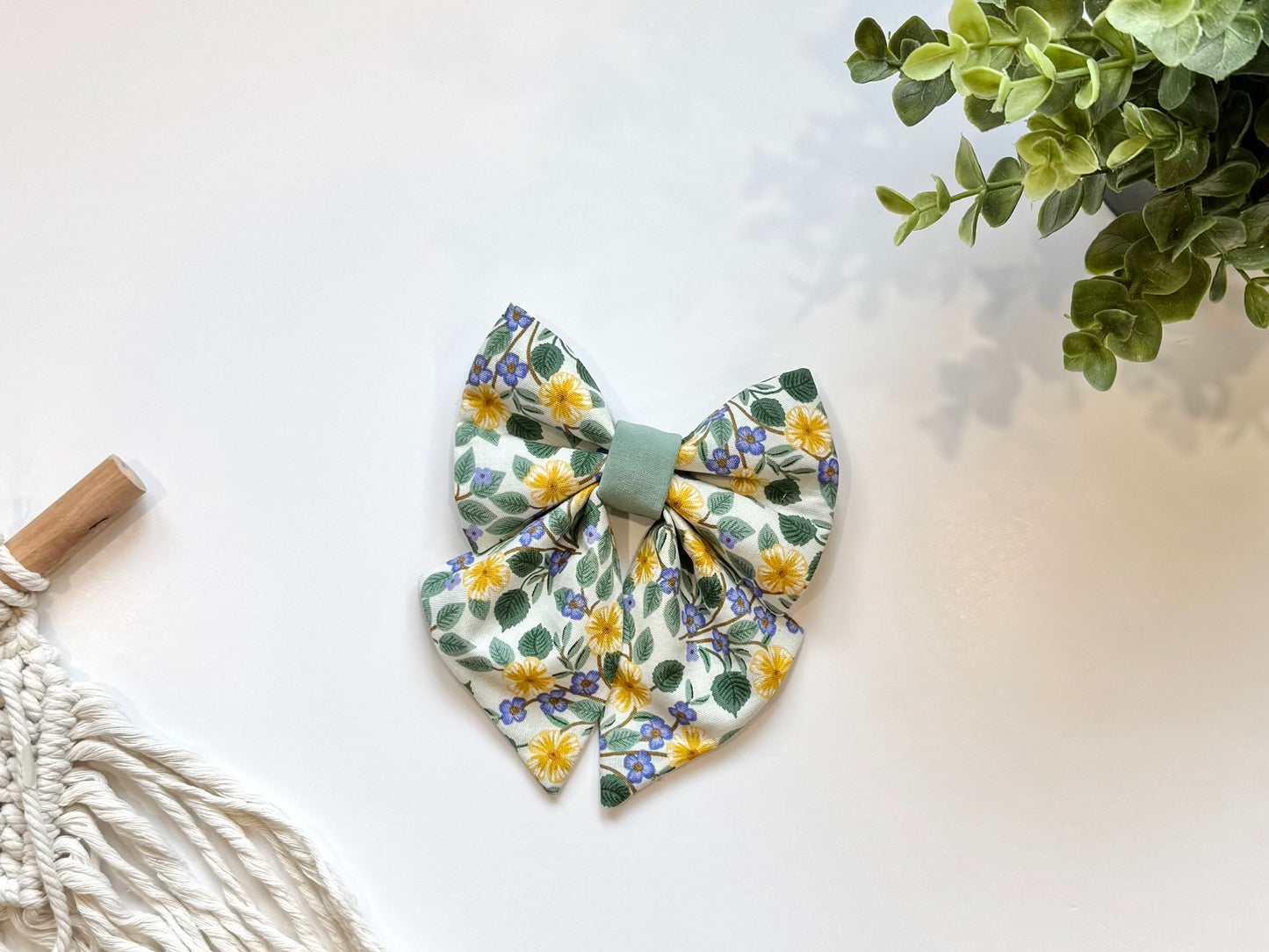 Briar Bow