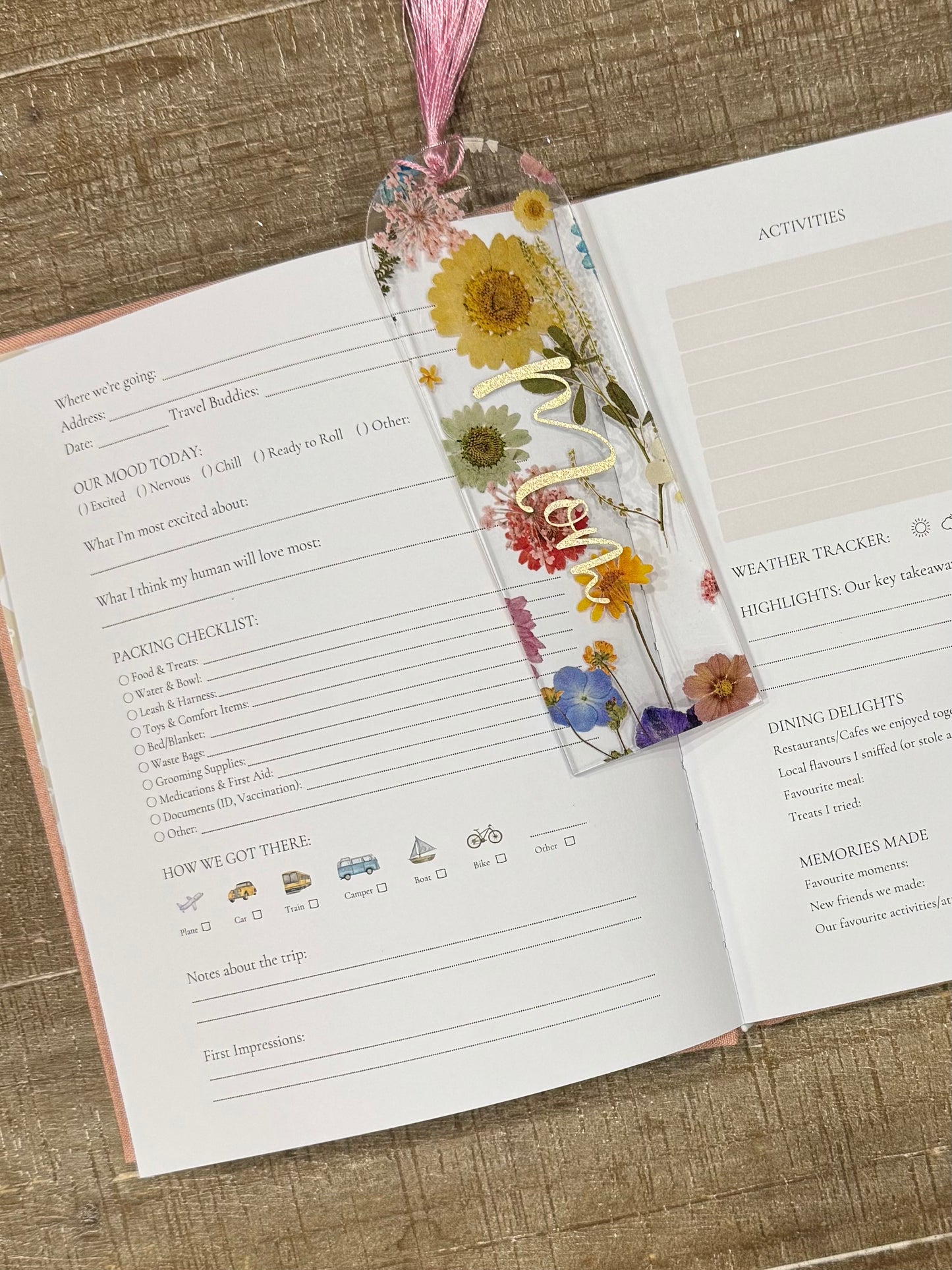 Our Travel Story – A Dog Adventure Journal (Oat)